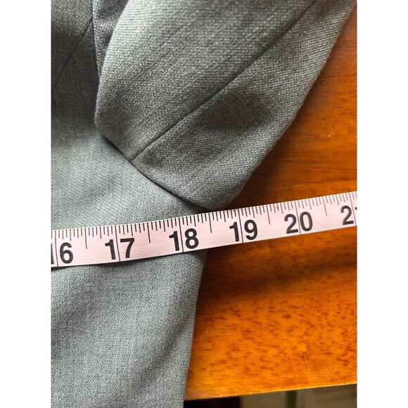Talbots 100% Wool Gray Blazer Suit Jacket Women’s Size 6 Lined Career Business - Picture 10 of 10